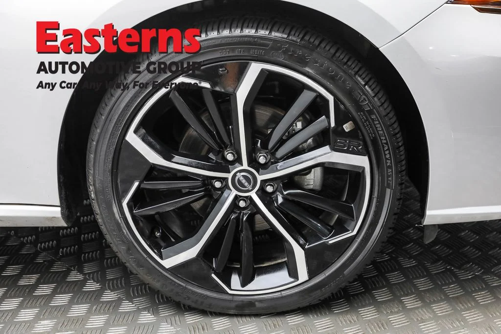 Used 2023 Silver Nissan 2.5 SR image 30