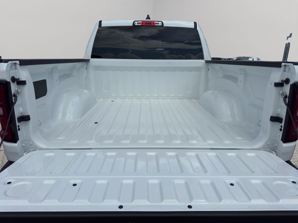 New 2026 Bright White Clearcoat RAM Tradesman image 7