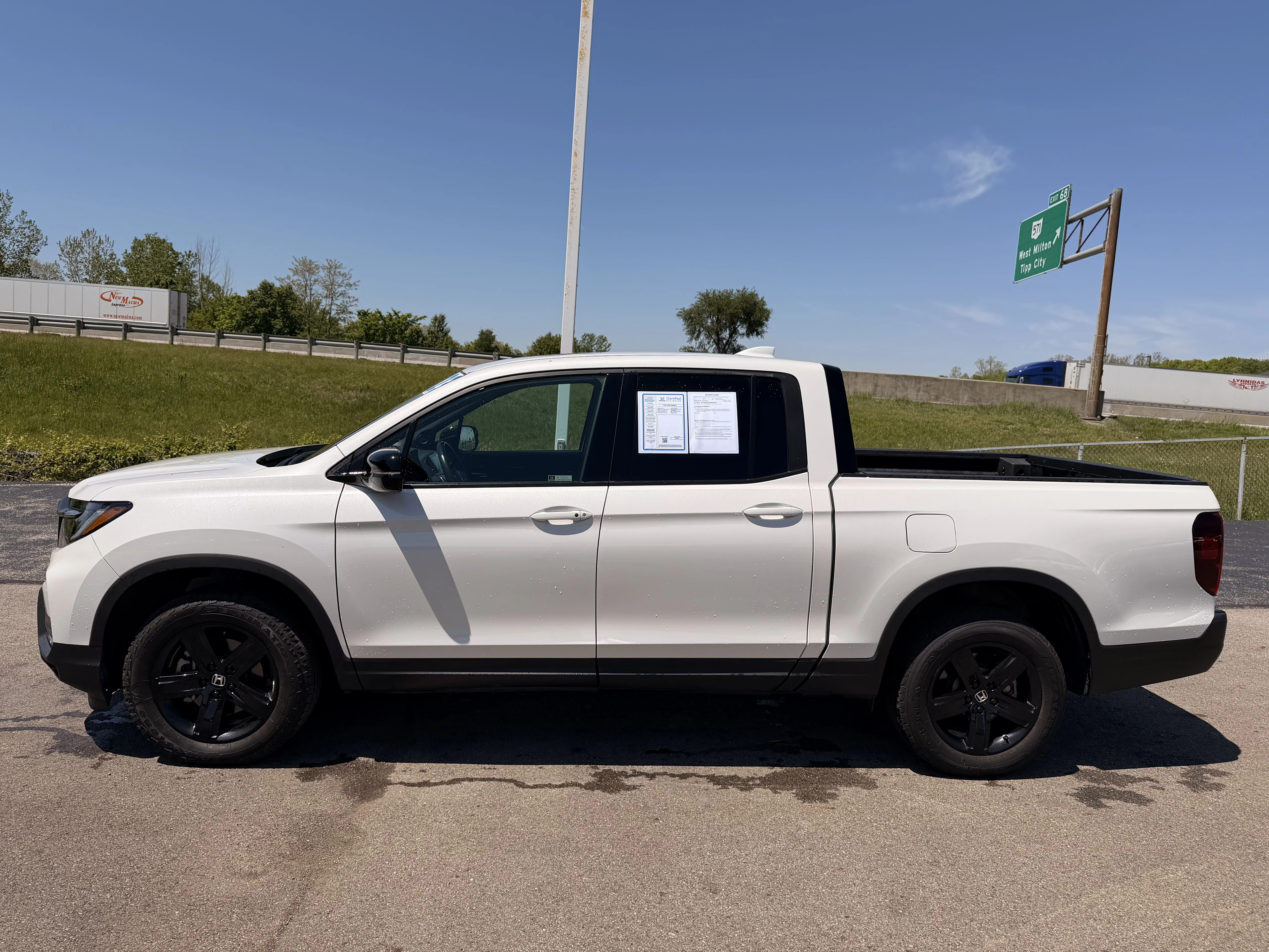 Certified Used 2023 Platinum White Pearl Honda Black Edition image 6