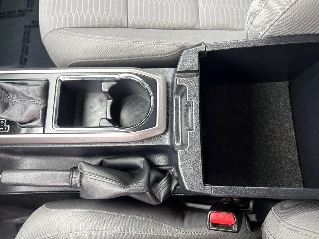 Used 2017 Silver Toyota SR5 image 23