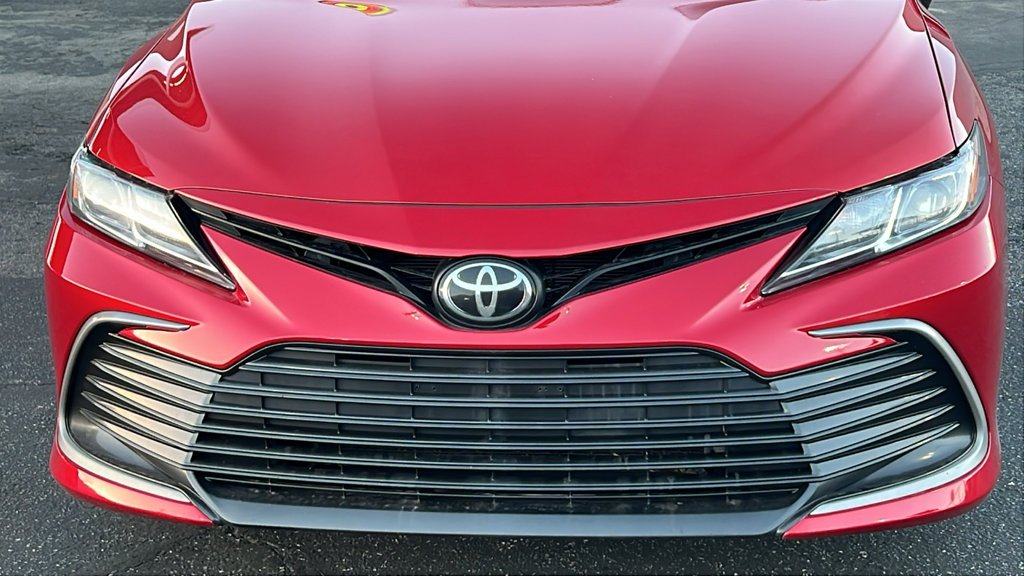 Used 2023 Red Toyota LE image 3