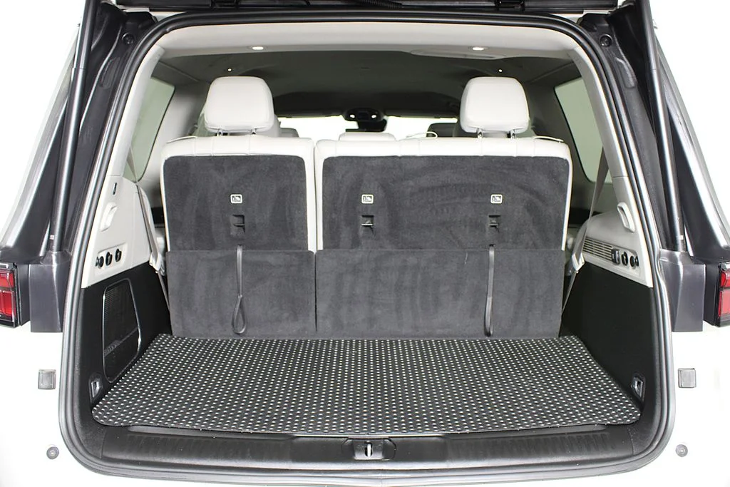 Used 2022 White Jeep Series II image 7