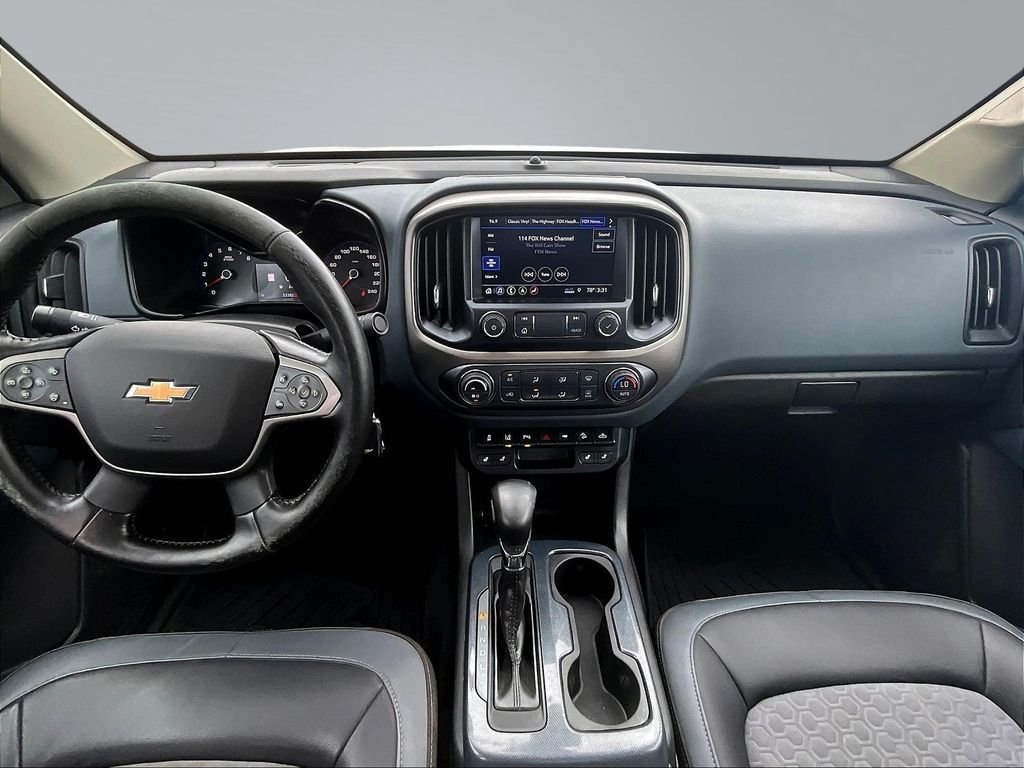 Used 2022 White Chevrolet Z71 image 10