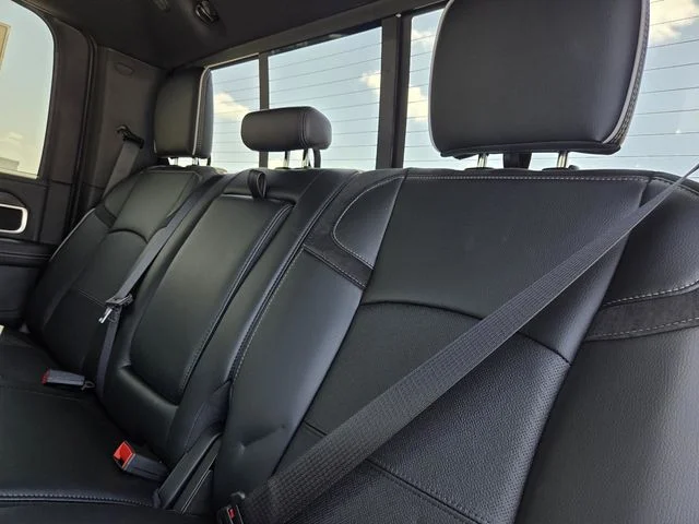 New 2026 Ceramic Gray Clear-Coat Exterior Paint RAM Laramie image 28