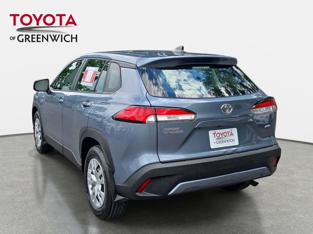 Used 2023  Toyota L image 6