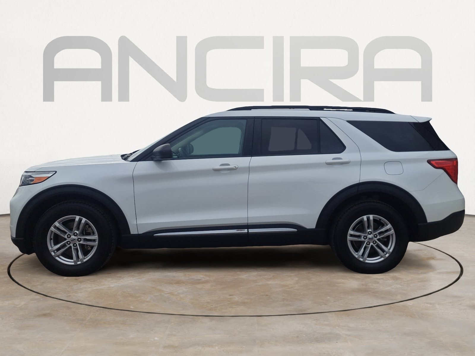 Used 2022 Oxford White Ford XLT image 7