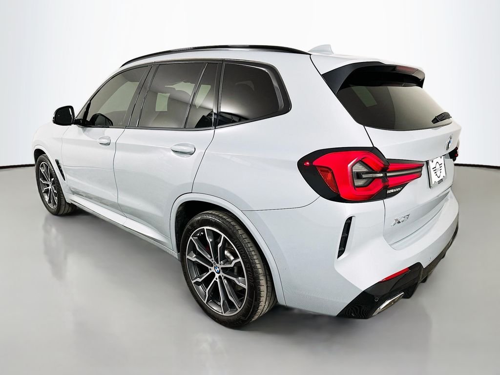Used 2022 Gray BMW sDrive30i image 7