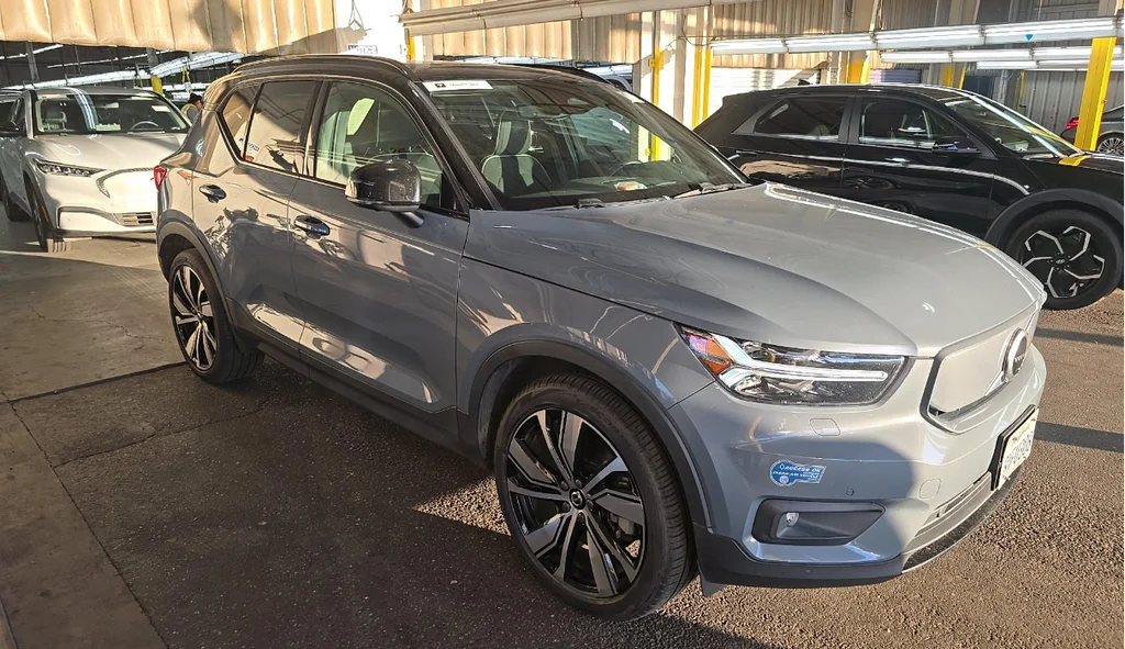 Used 2021 Gray Volvo P8 image 1