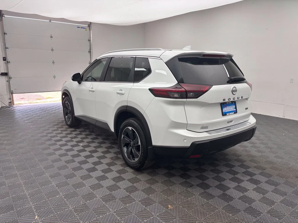 Used 2024 White Nissan SV image 11