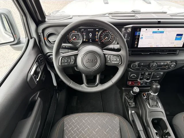 New 2026 Bright White Clear-Coat Exterior Paint Jeep Mojave image 13