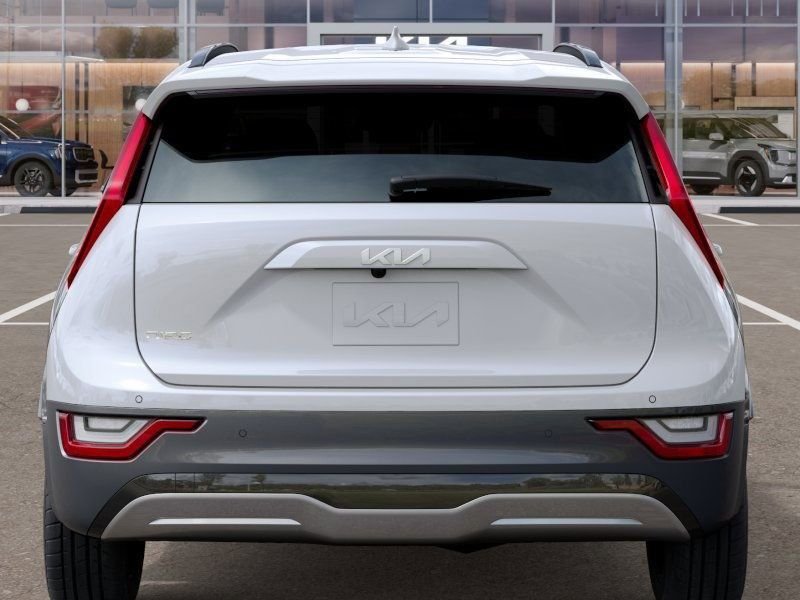 New 2026 Snow White Pearl Kia WAVE image 13