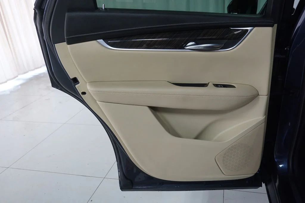 Used 2019 Harbor Blue Metallic Cadillac Base image 32