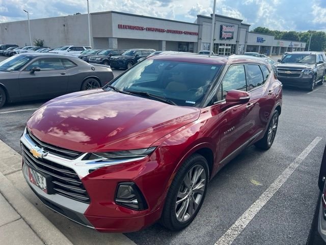 Used 2019 Red Chevrolet Premier image 1