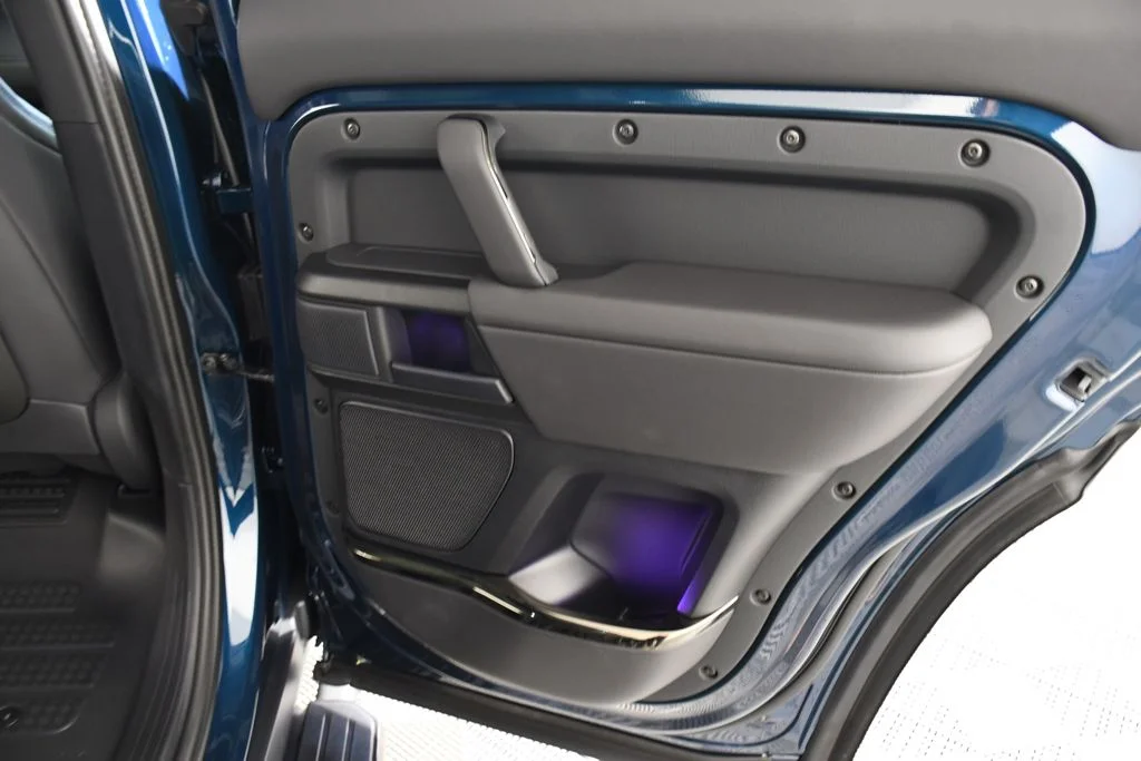 New 2026 Sargasso Blue Land Rover  image 21