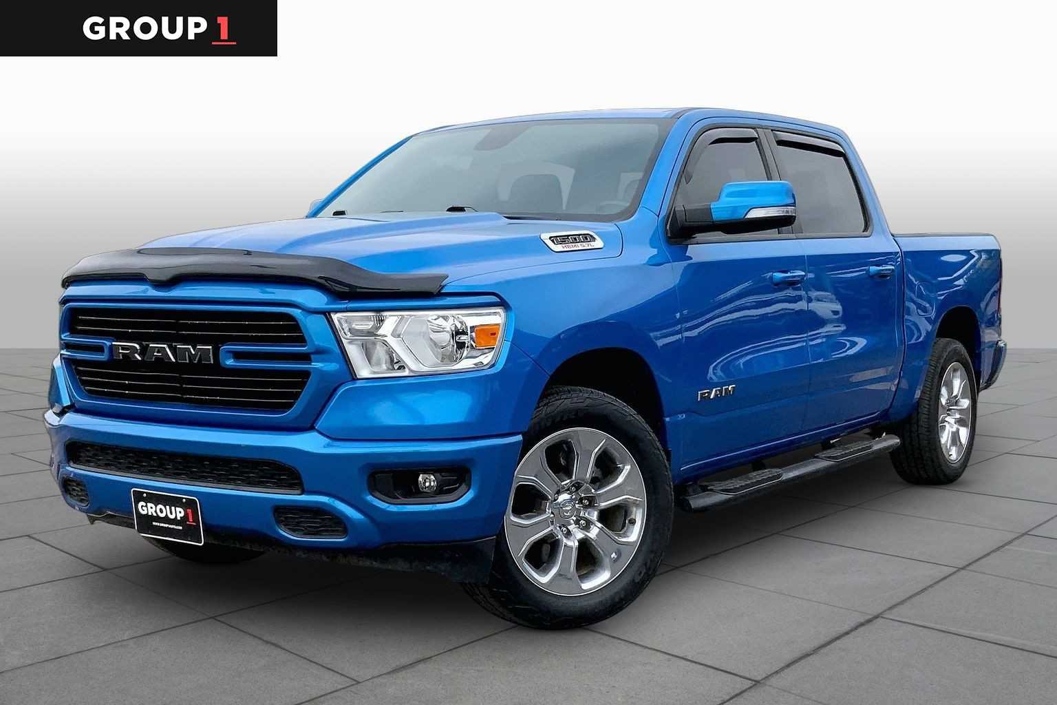 2020 RAM 1500 Big Horn/Lone Star 4x4 Crew Cab 5'7's photo
