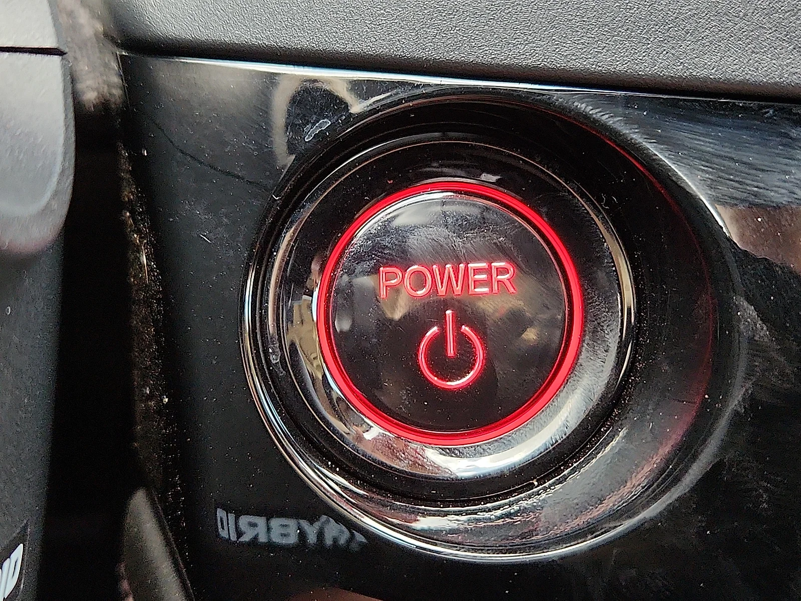 Used 2025 Solar Silver Metallic Honda Touring image 19