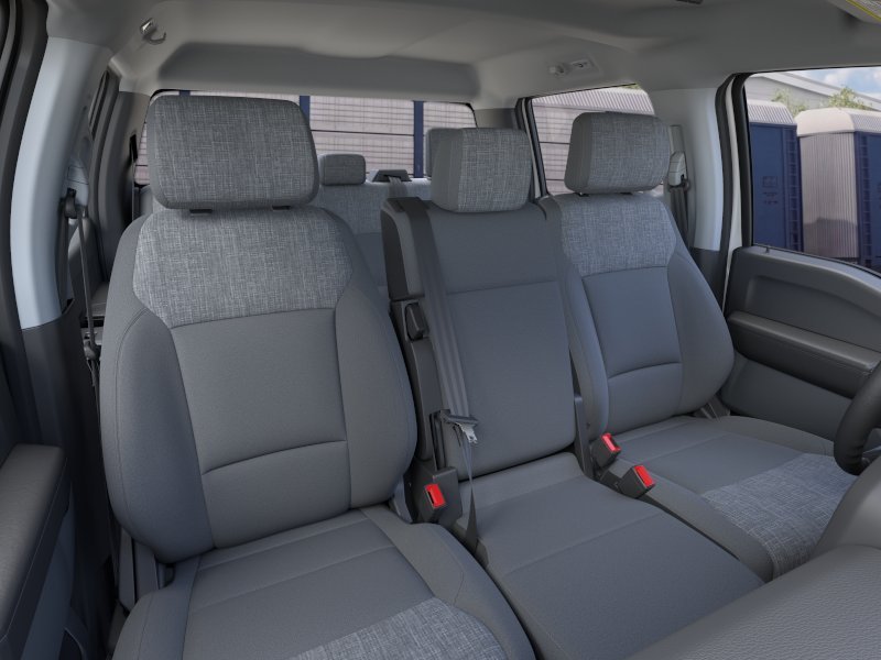 New 2026 Oxford White Ford F-250® XLT image 10