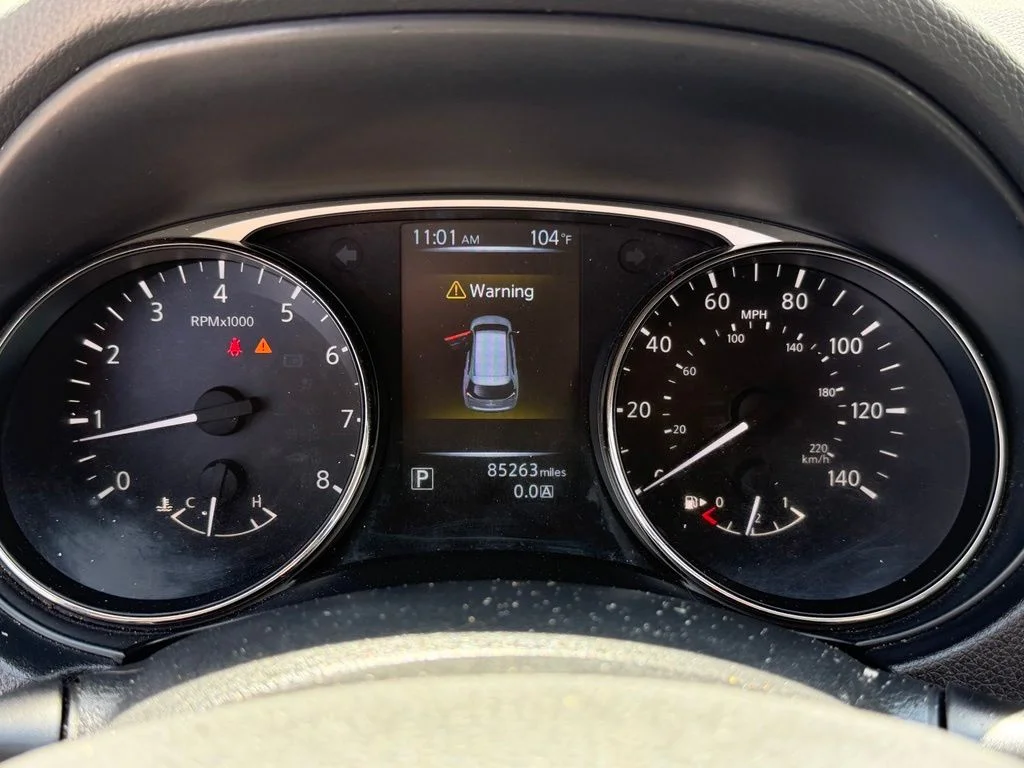 Used 2016 Gray Nissan S image 16