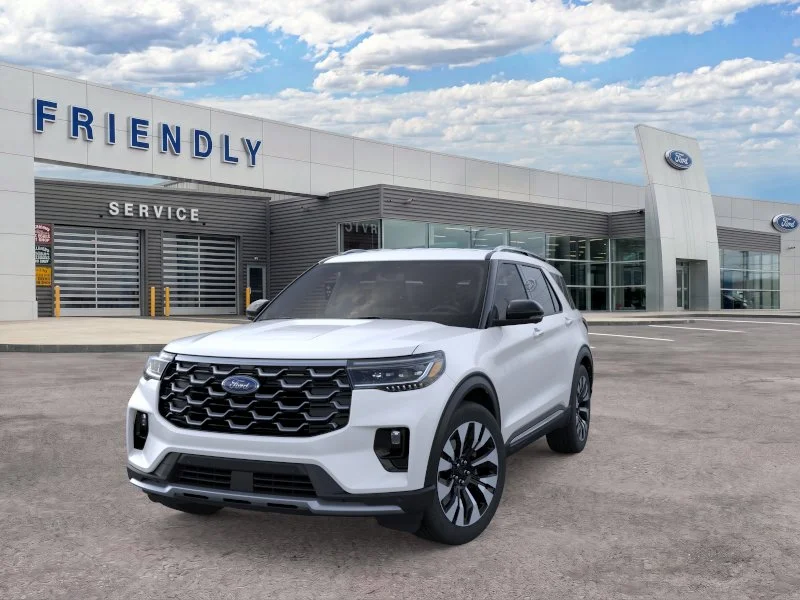 New 2026 Star White Metallic Tri-Coat Ford Platinum™ image 2
