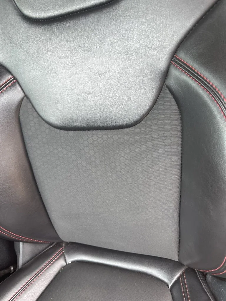 Used 2020 Silver Jeep Trailhawk image 4