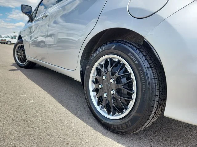 Used 2017 Silver Nissan SV image 17