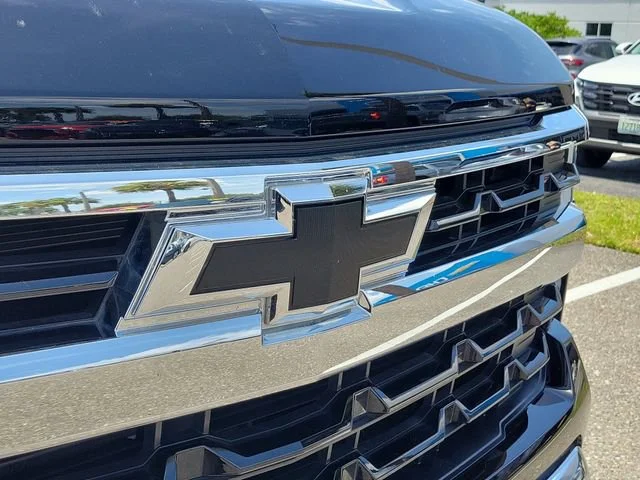 2023 Chevrolet Silverado 1500 LT - Photo 7