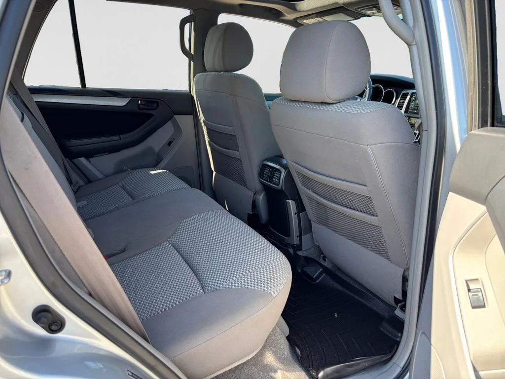 Used 2008 Silver Toyota SR5 image 46