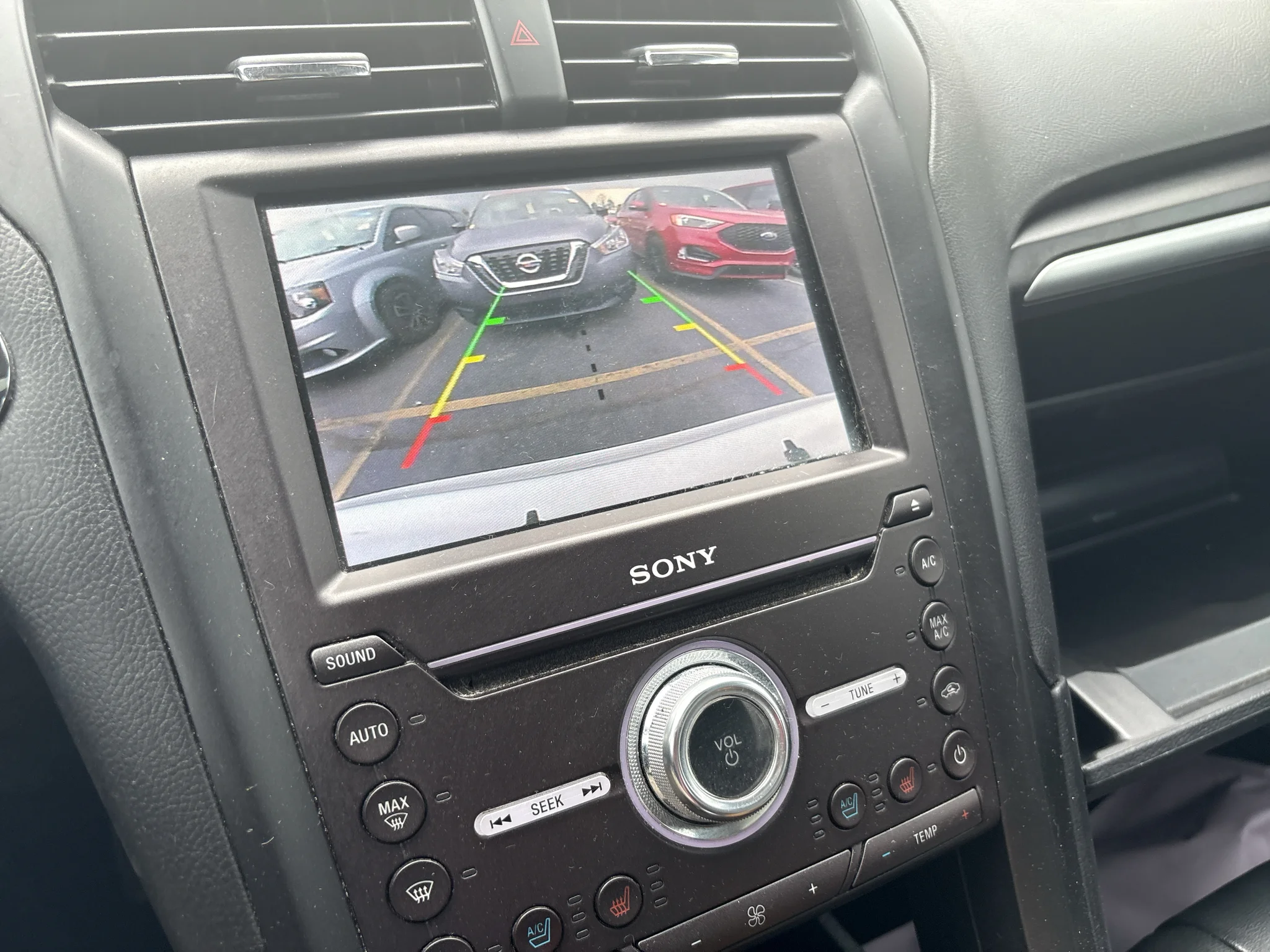 Used 2020 Oxford White Ford Titanium image 5