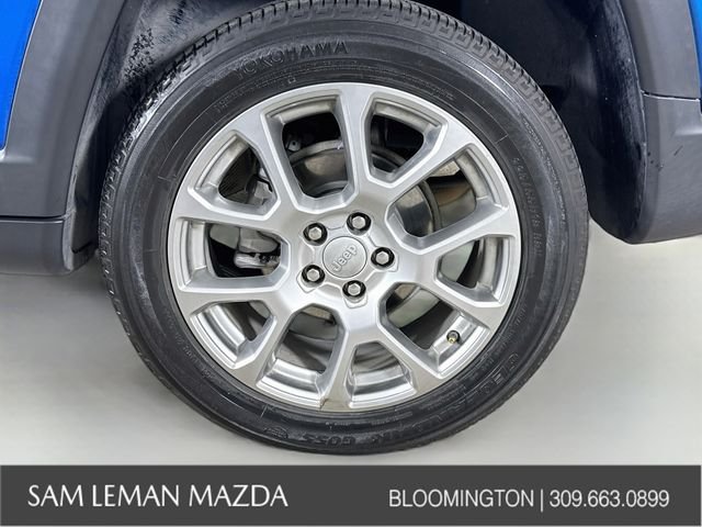 Used 2022 Blue Jeep Latitude Lux image 28