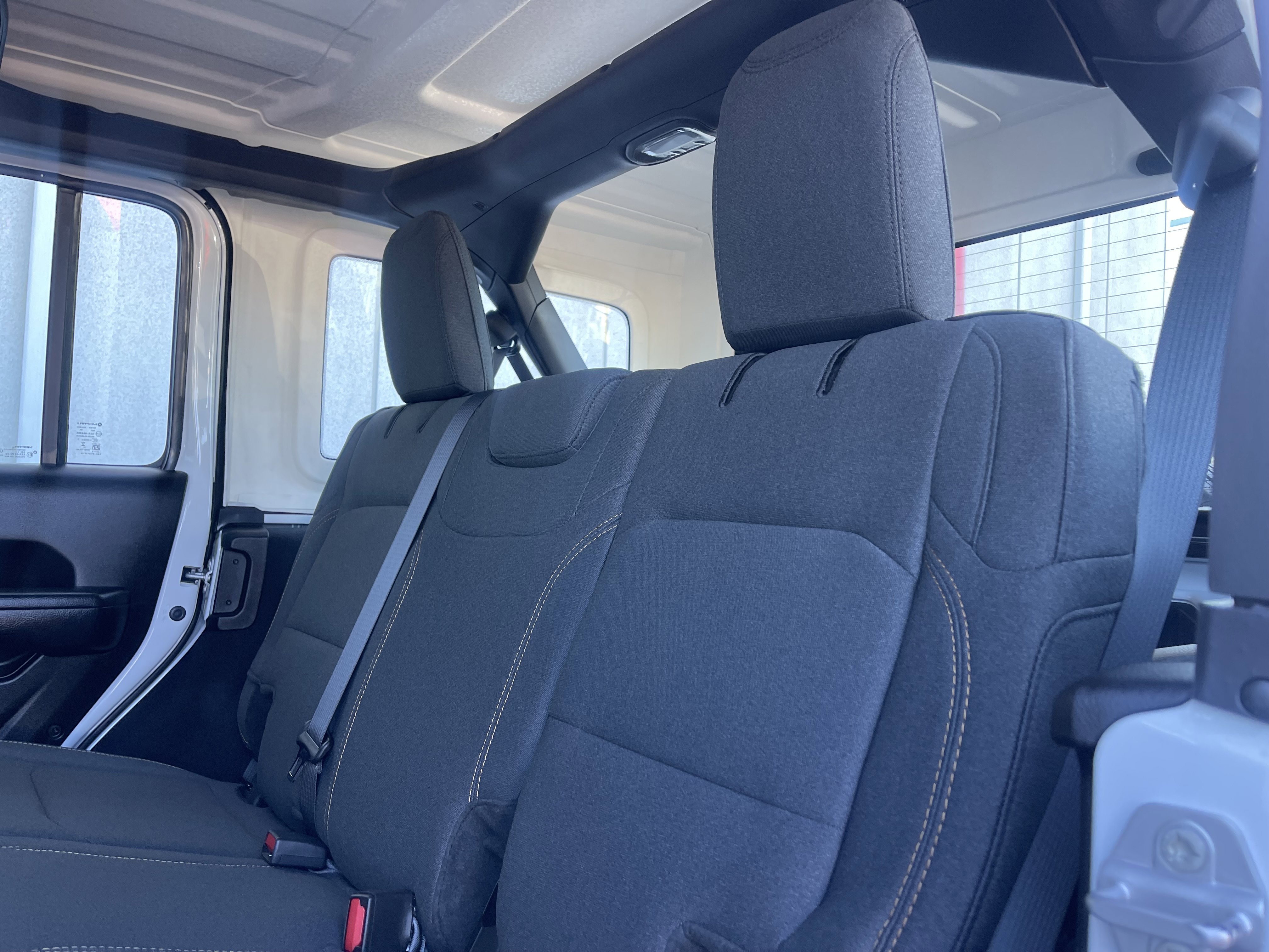 New 2026 Bright White Clear-Coat Exterior Paint Jeep Sport image 19