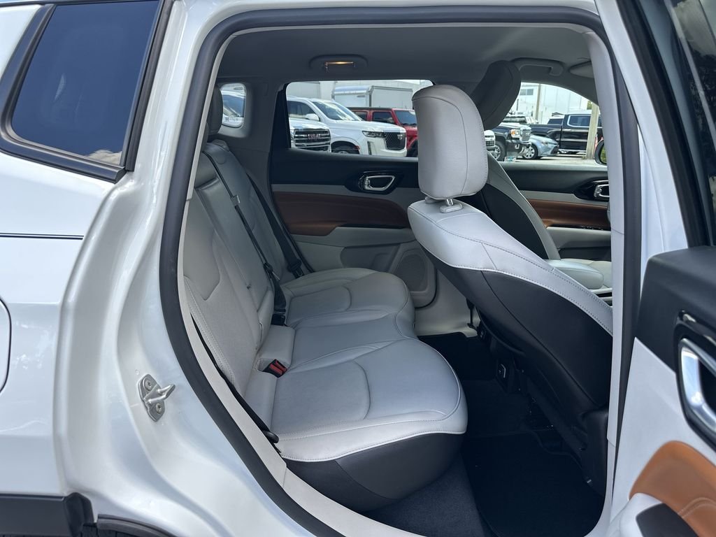 Used 2022 White Jeep Limited image 25