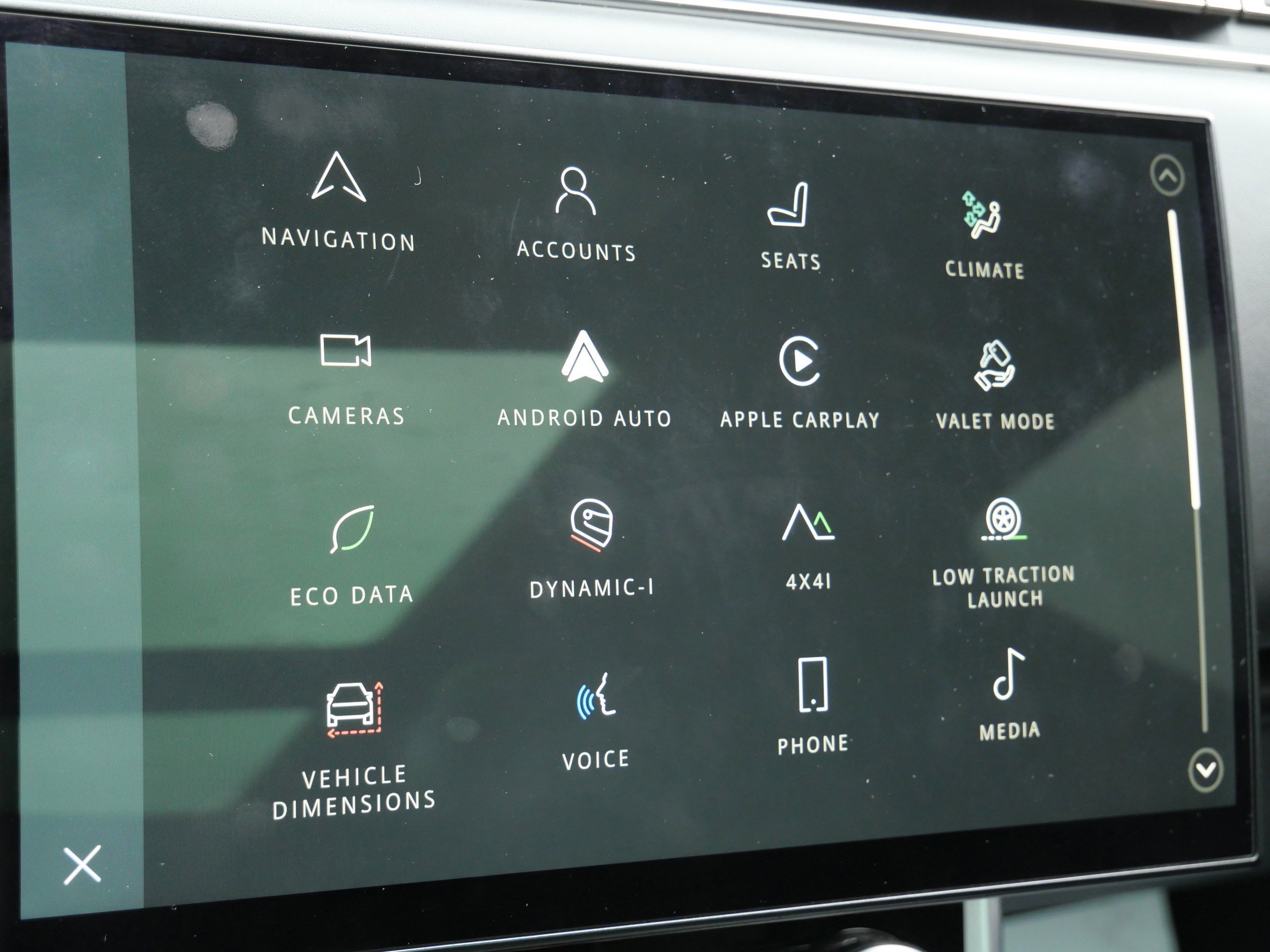 Used 2023 EIGER GREY Land Rover Autobiography image 30