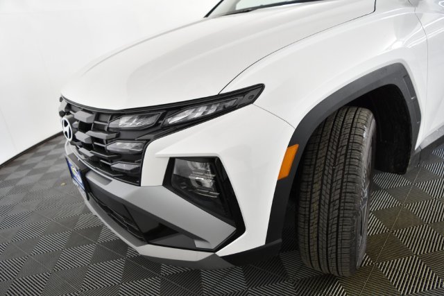 New 2026 White Hyundai SEL Premium AWD image 9
