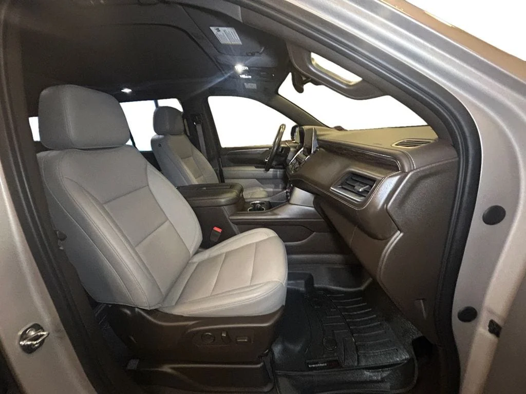 Used 2022 Empire Beige Chevrolet LT image 15