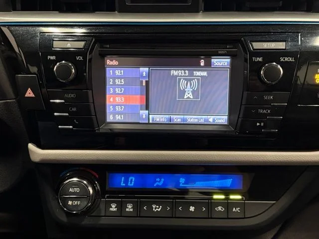 Used 2016 Red Toyota LE image 22