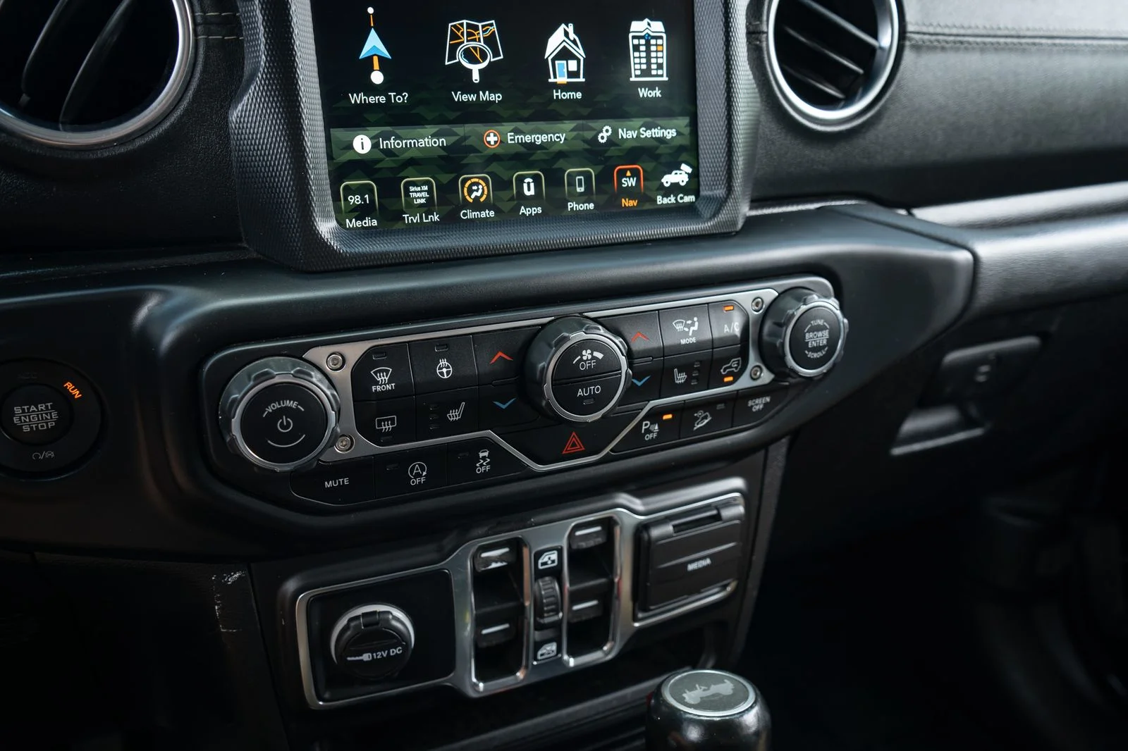 Used 2021 Black Clearcoat Jeep Unlimited Sahara image 25