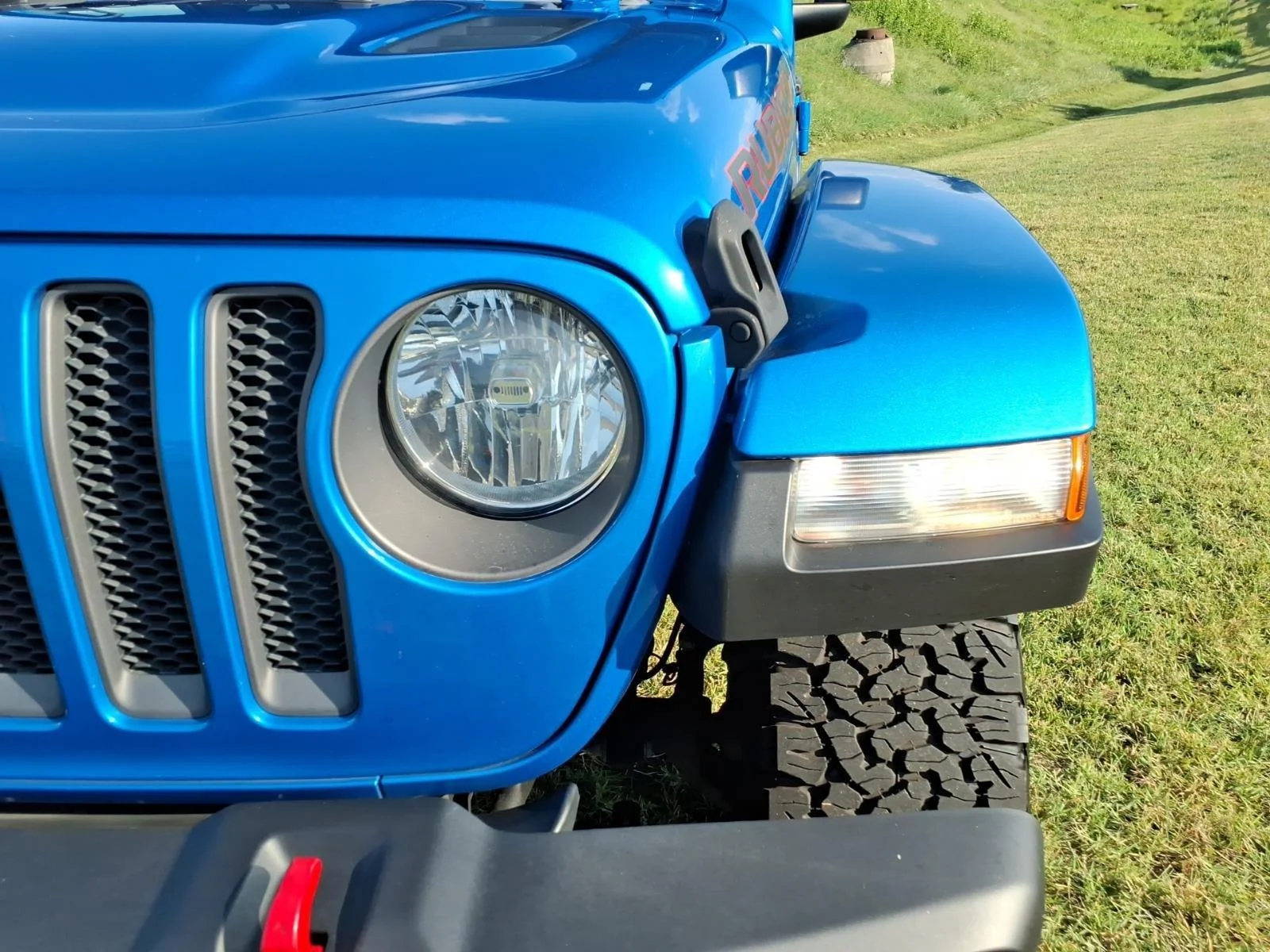 Used 2021 Hydro Blue Pearlcoat Jeep Unlimited Rubicon image 15