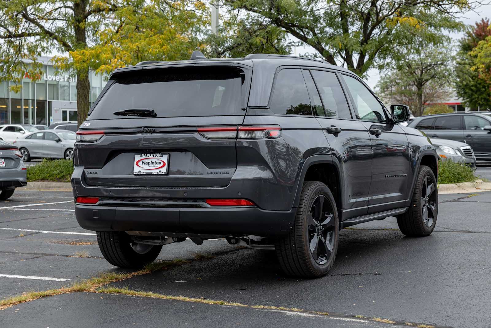 Used 2024 Baltic Gray Metallic Clearcoat Jeep Limited image 7