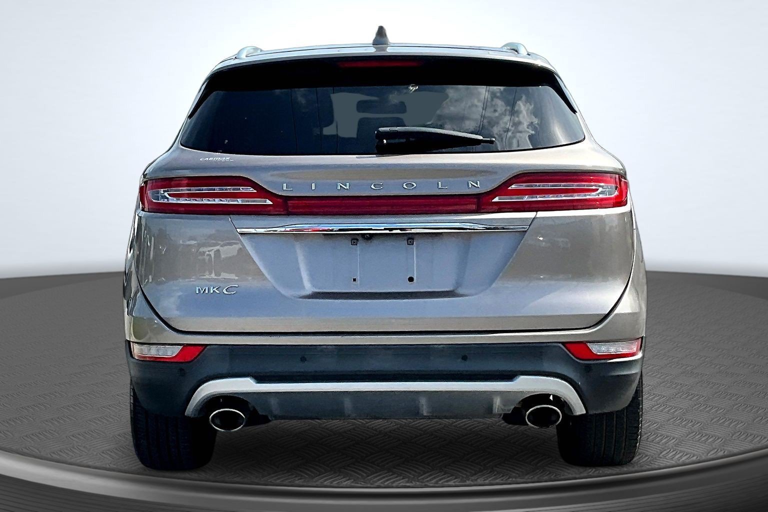 Used 2019 Brown Lincoln Select image 4
