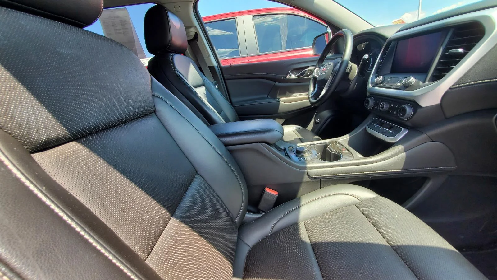 Used 2023 Summit White GMC SLT image 4