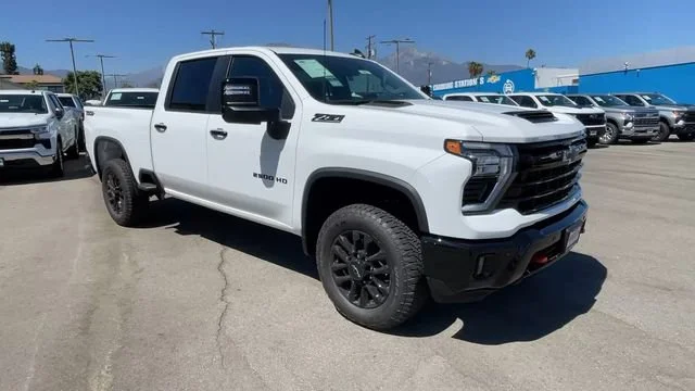 New 2026 Summit White Chevrolet LT image 33
