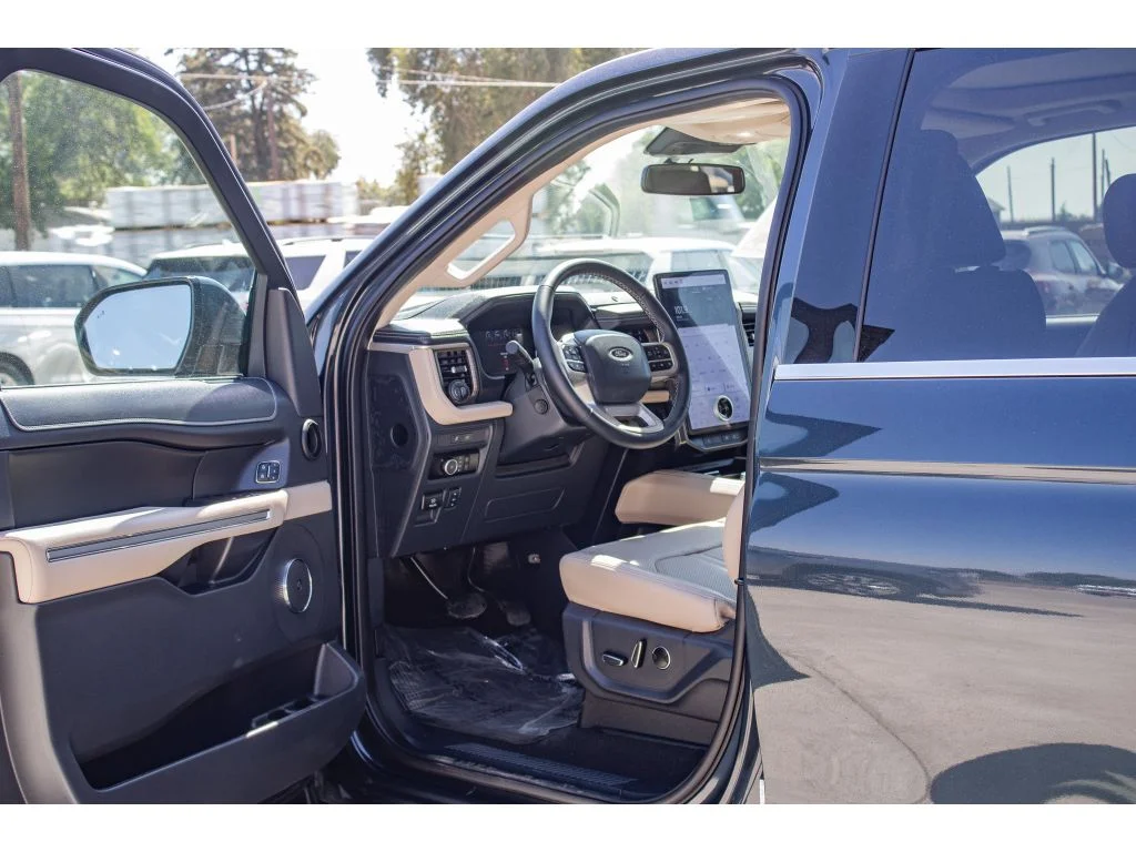 Used 2024 Stone Blue Metallic Ford Limited image 28
