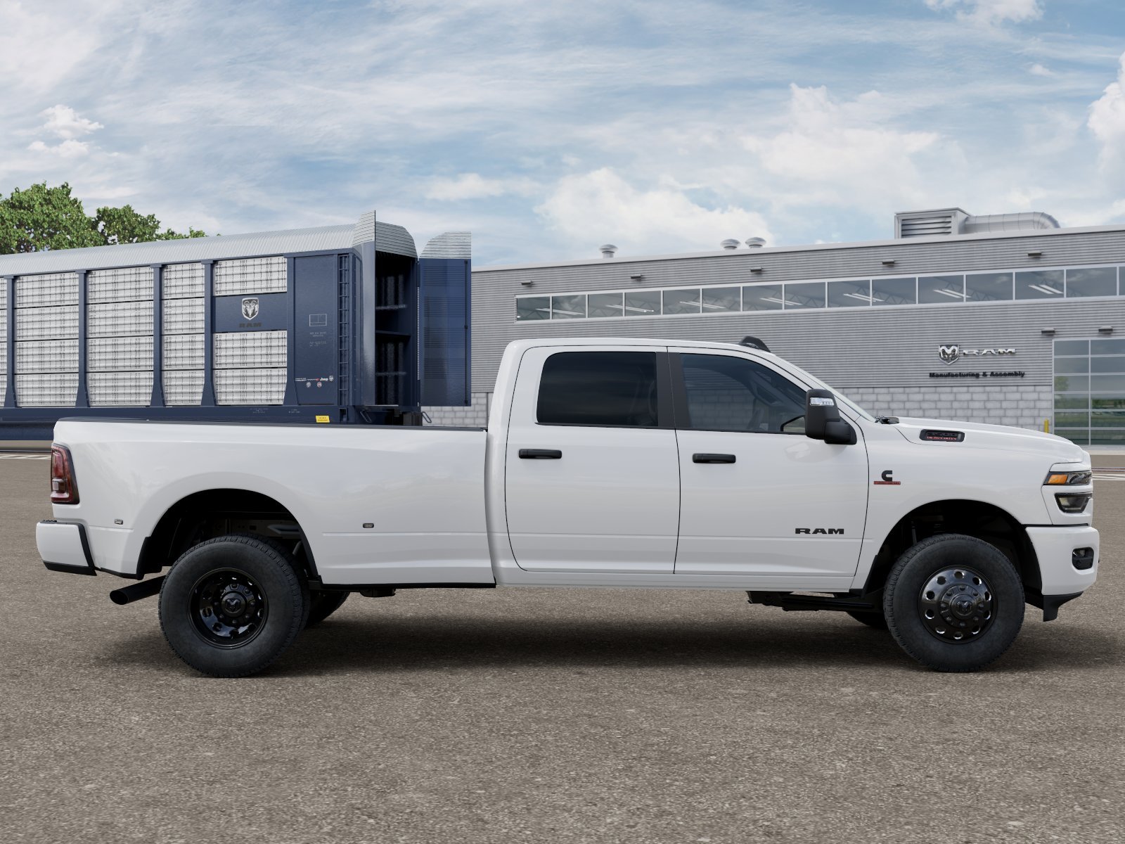 New 2026 Bright White Clear-Coat Exterior Paint RAM Big Horn image 12