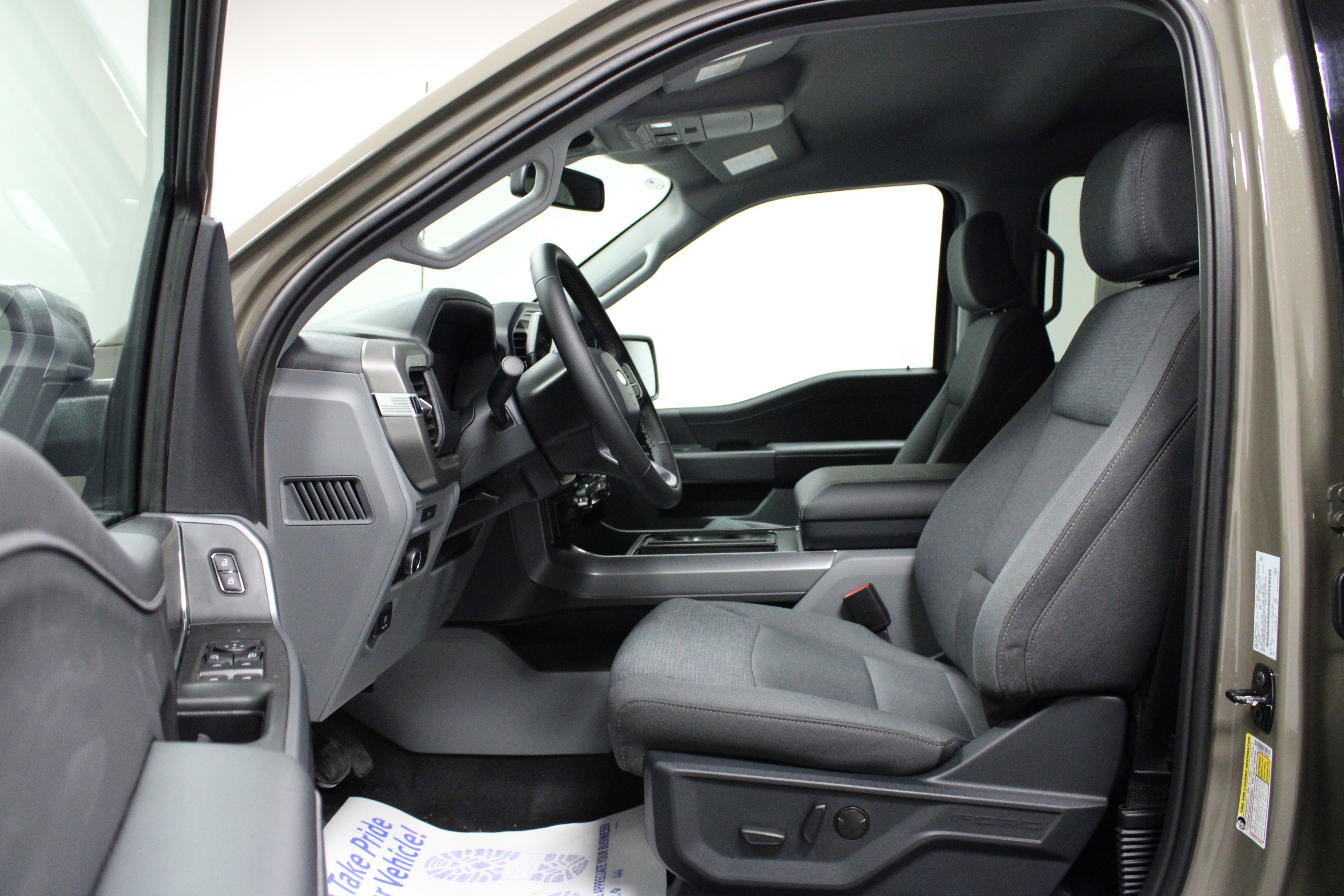 New 2026 Marsh Gray Ford XLT image 12
