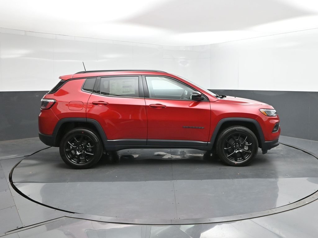 New 2026 Red Hot Pearlcoat Jeep Latitude image 11