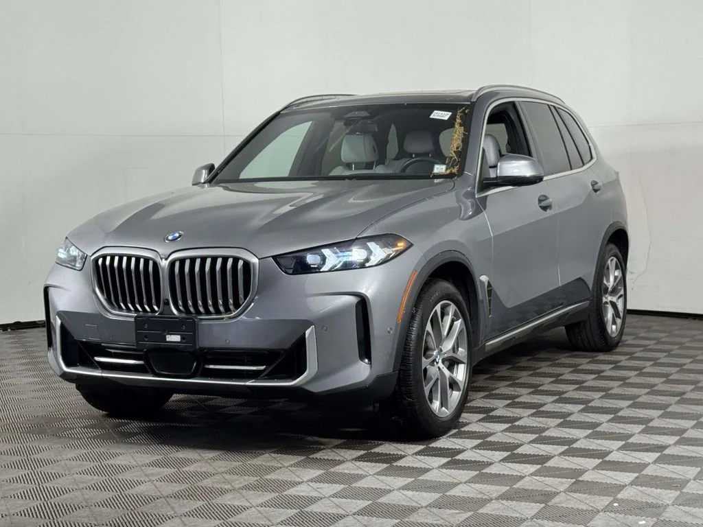 Certified Used 2024 Gray BMW xDrive40i image 7