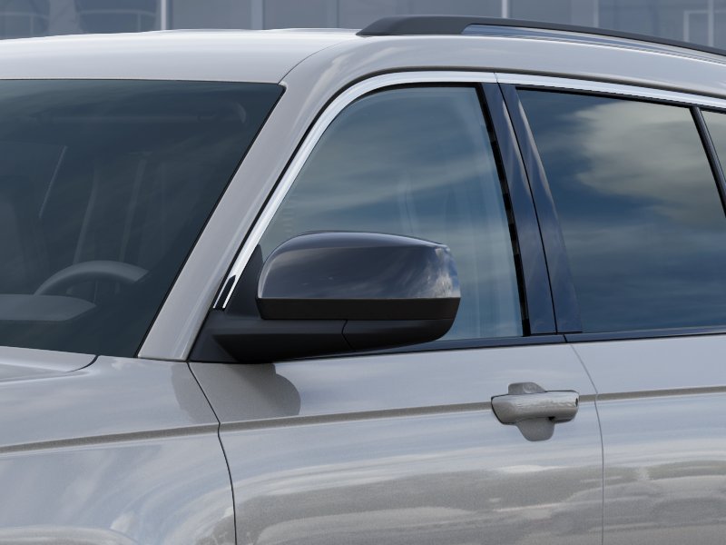 New 2026 Silver Zynith Exterior Paint Jeep Laredo image 38