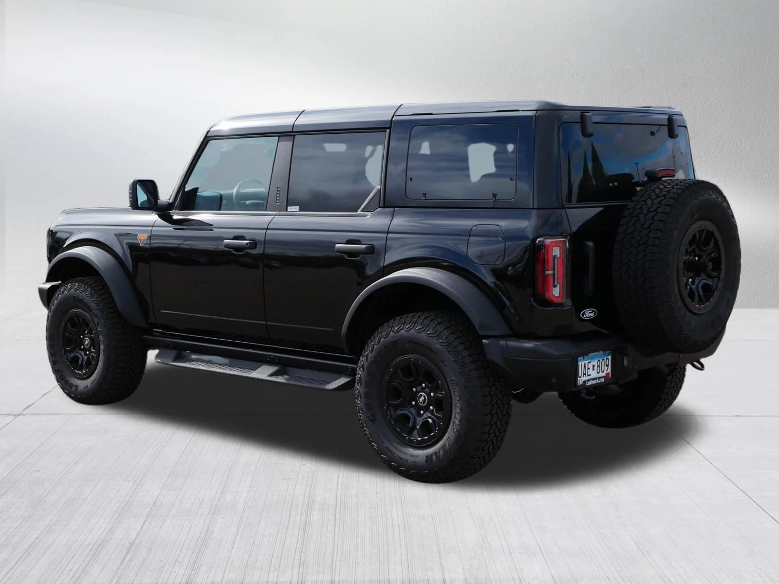 New 2026 Shadow Black Ford Badlands image 5