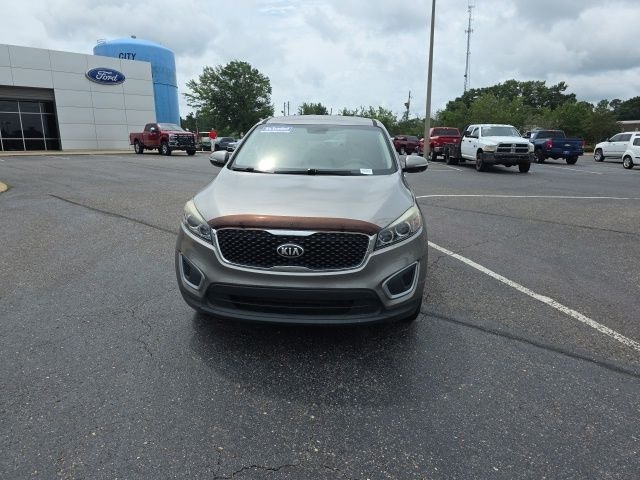 Used 2017 Silver Kia L image 8