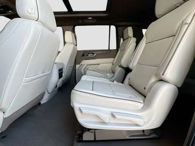 2026 GMC Yukon XL Denali - Photo 17